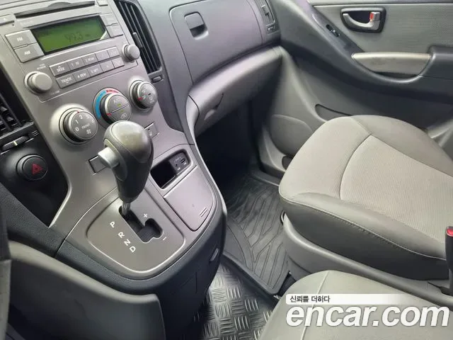 Hyundai Starex Grand Starex, 2012 — фото 11