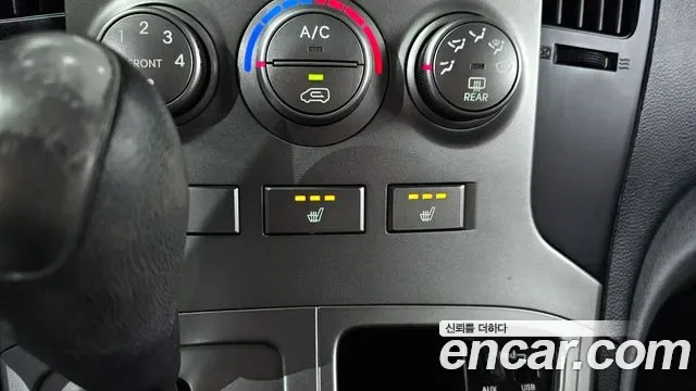 Hyundai Starex Grand Starex, 2012 — фото 19