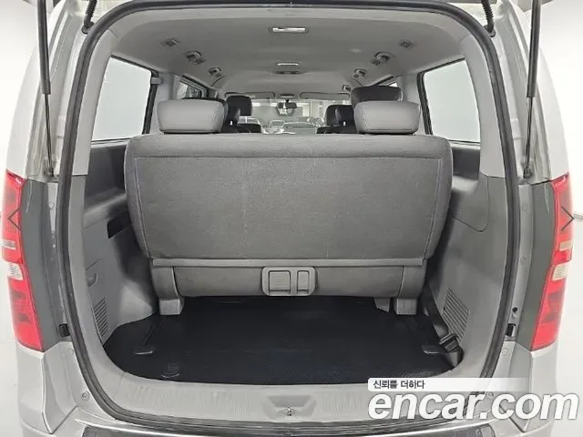 Hyundai Starex Grand Starex, 2009 — фото 16