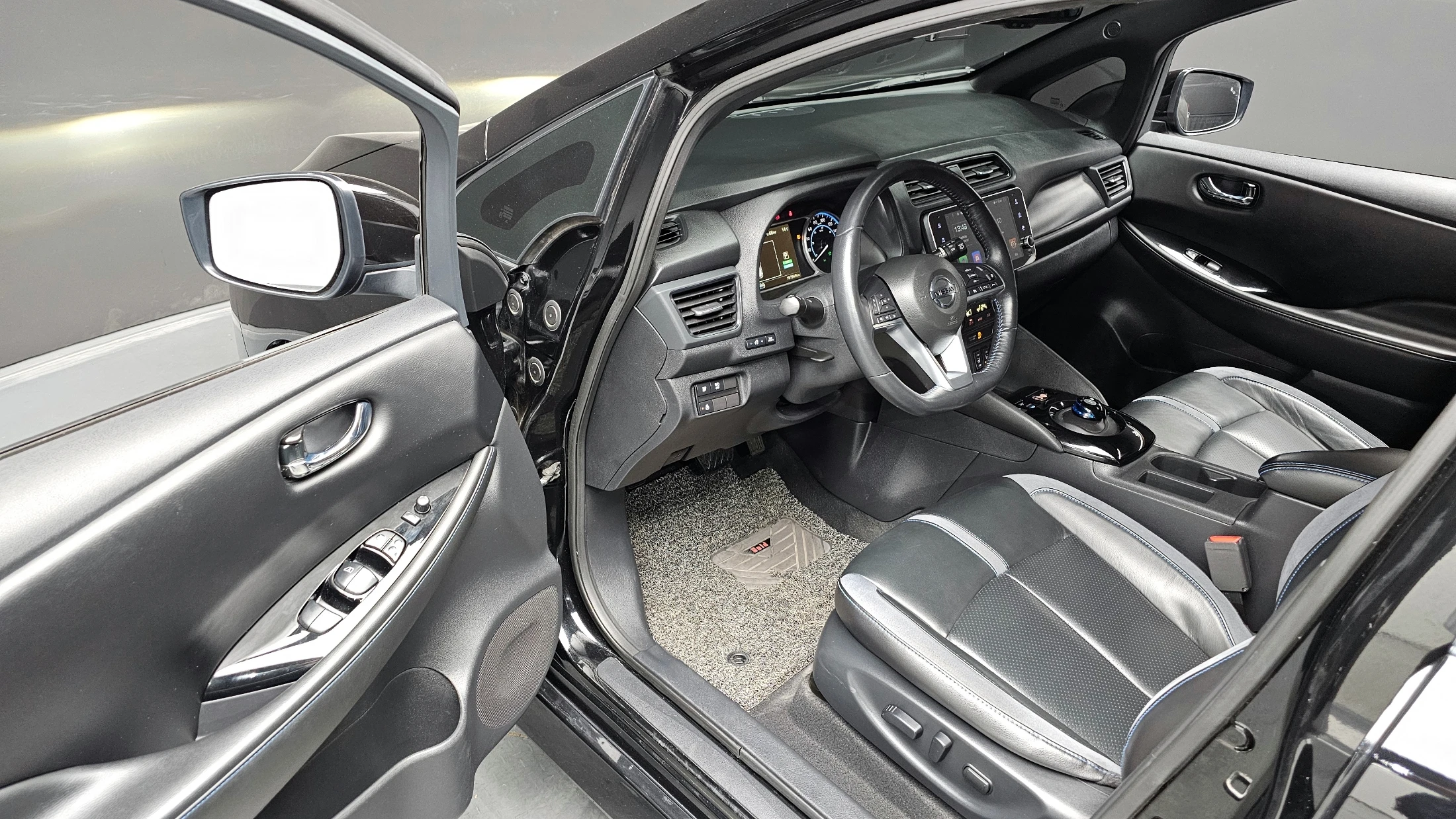 Nissan Leaf ZE1, 2019 — фото 12