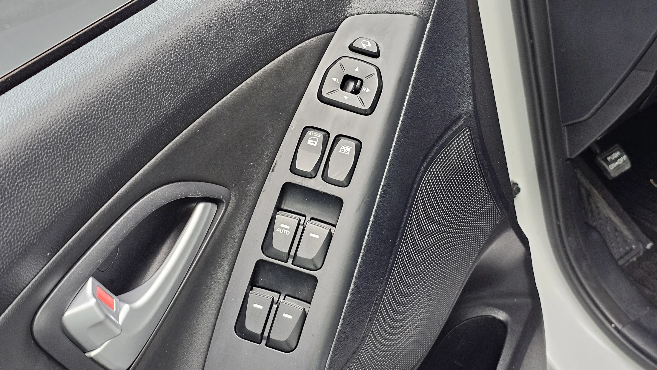 Hyundai Tucson ix, 2013 — фото 17