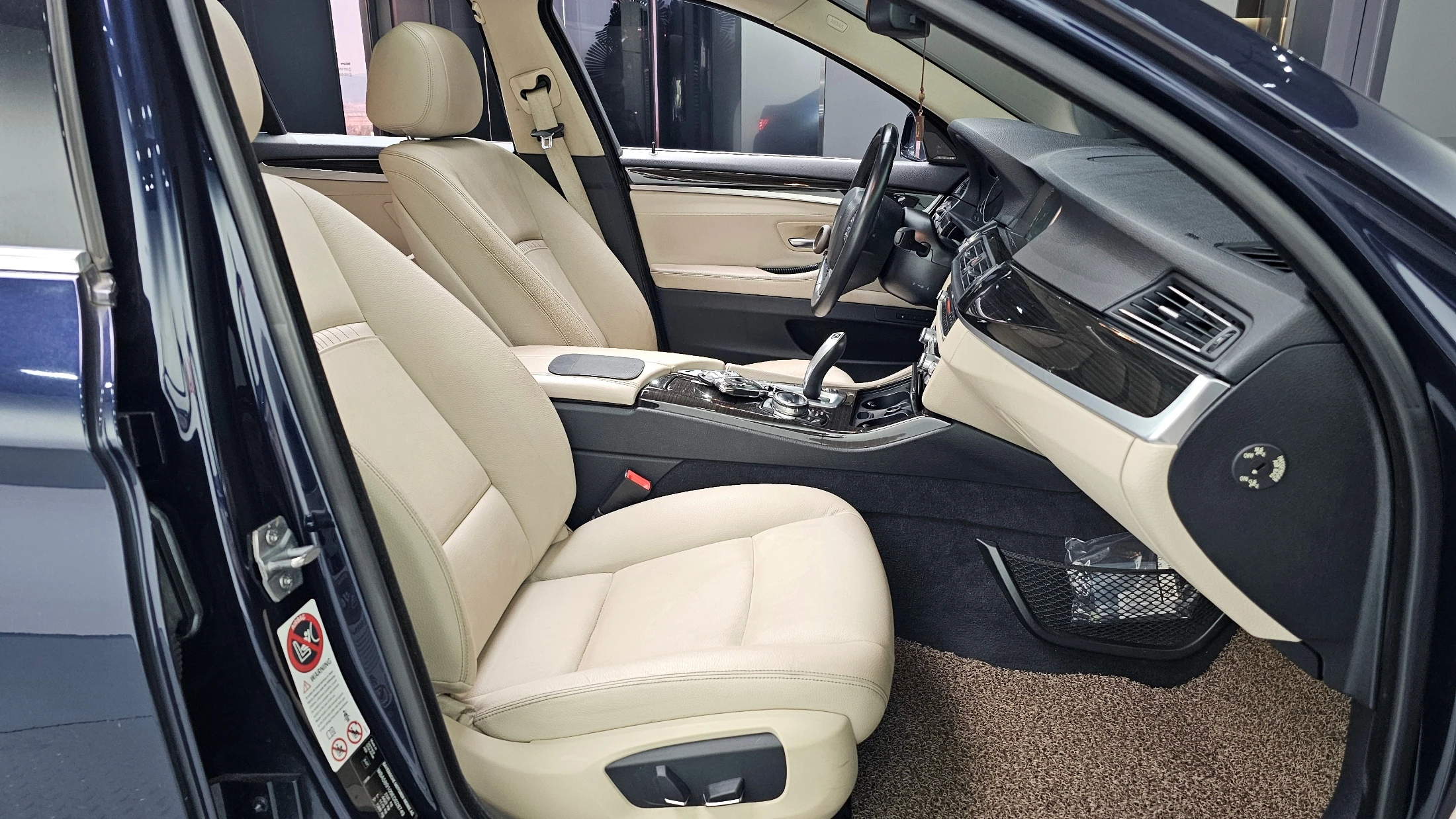 BMW 5-Series F10, 2013 — фото 10