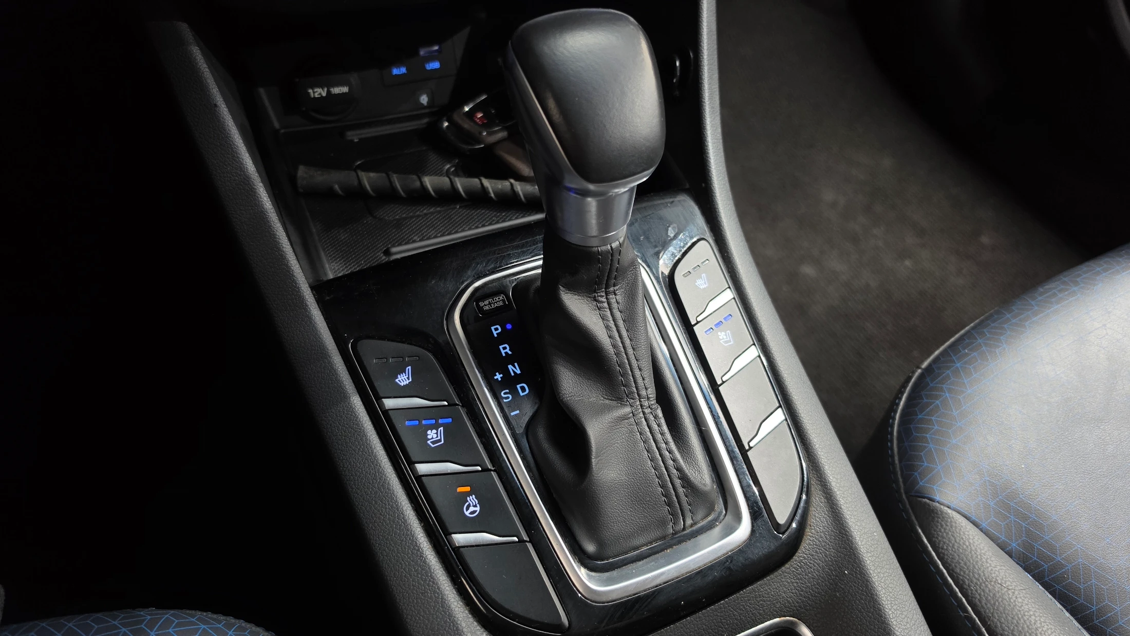 Hyundai Ioniq Ionic Hybrid, 2016 — фото 9