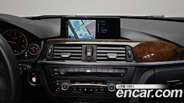 BMW 3-Series F30, 2013 — фото 13