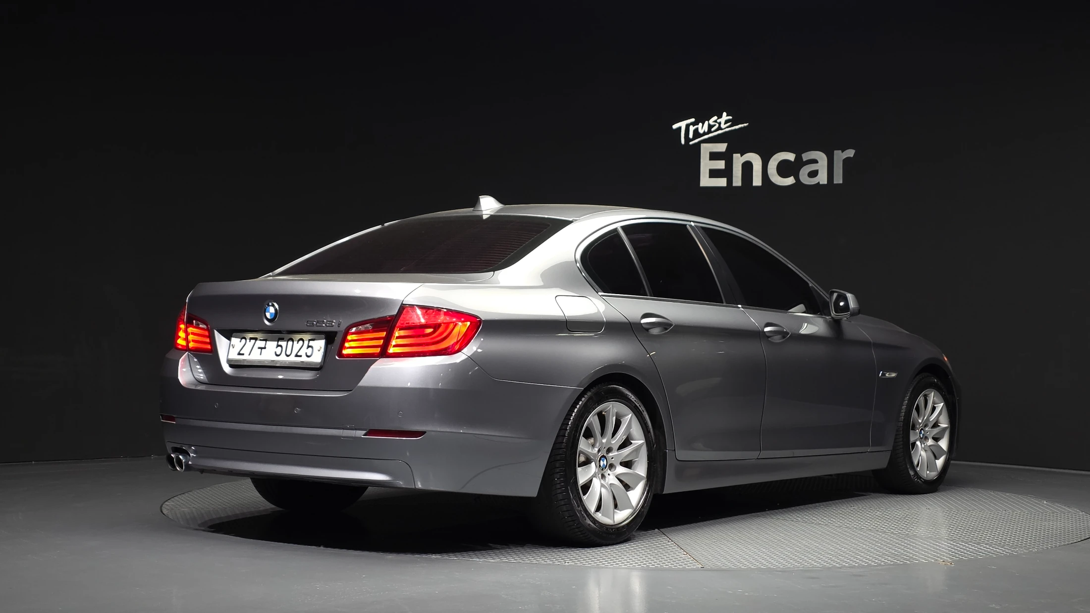 BMW 5-Series F10, 2012 — фото 2