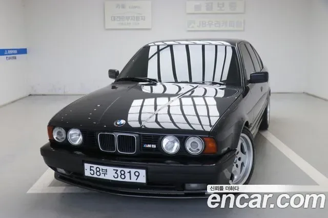 BMW M5 E34