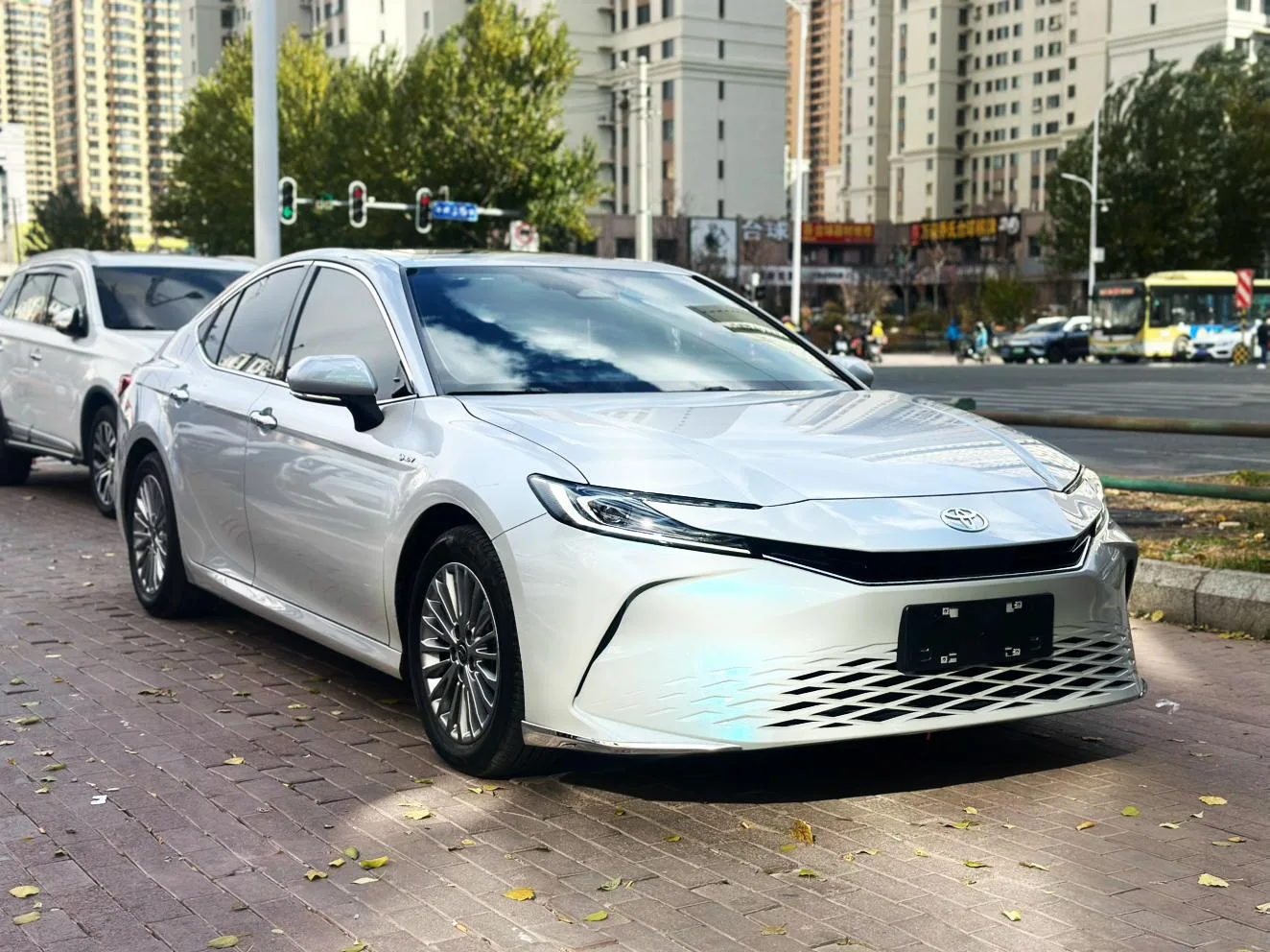 Toyota Camry, 2024 — фото 3