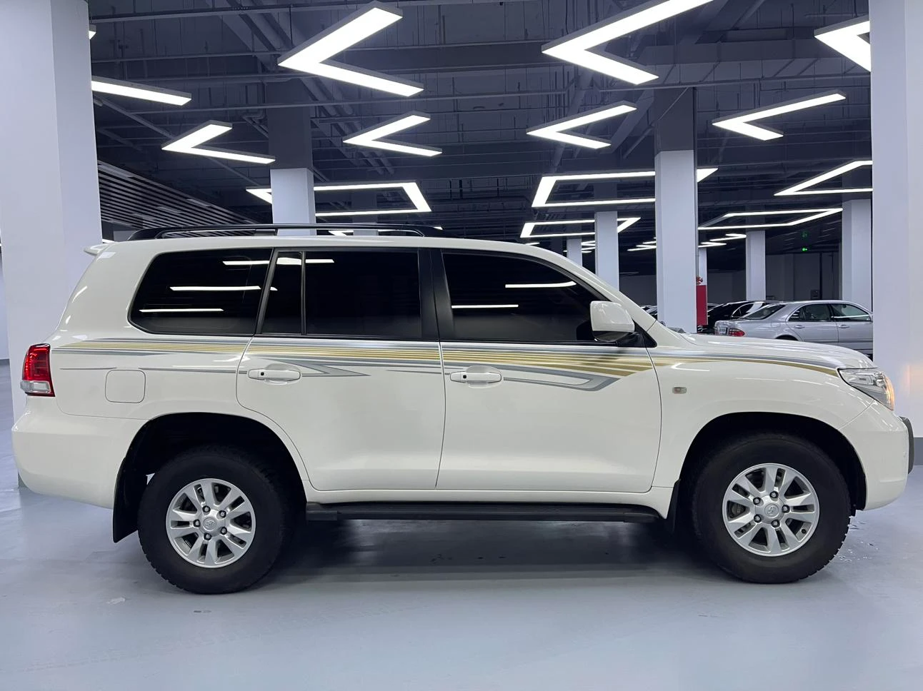 Toyota Land Cruiser, 2010 — фото 3