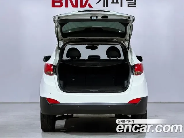 Hyundai Tucson ix, 2010 — фото 19
