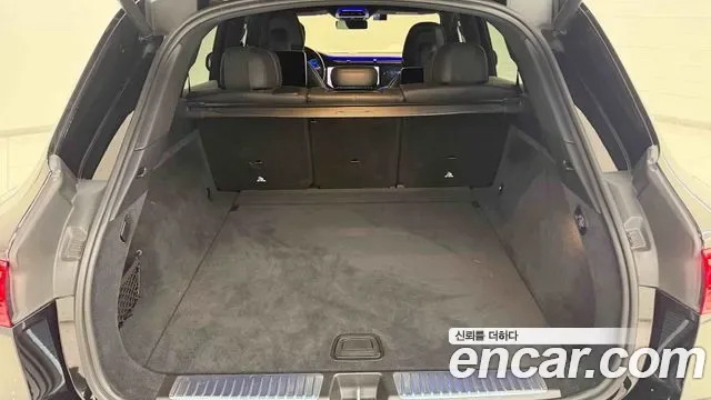 Mercedes-Benz Eqs SUV X296, 2025 — фото 13