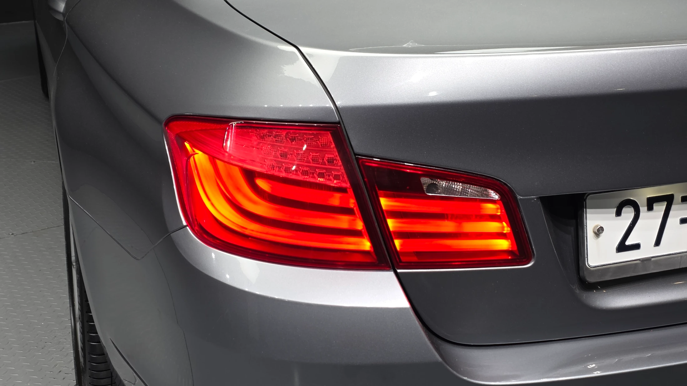 BMW 5-Series F10, 2012 — фото 24