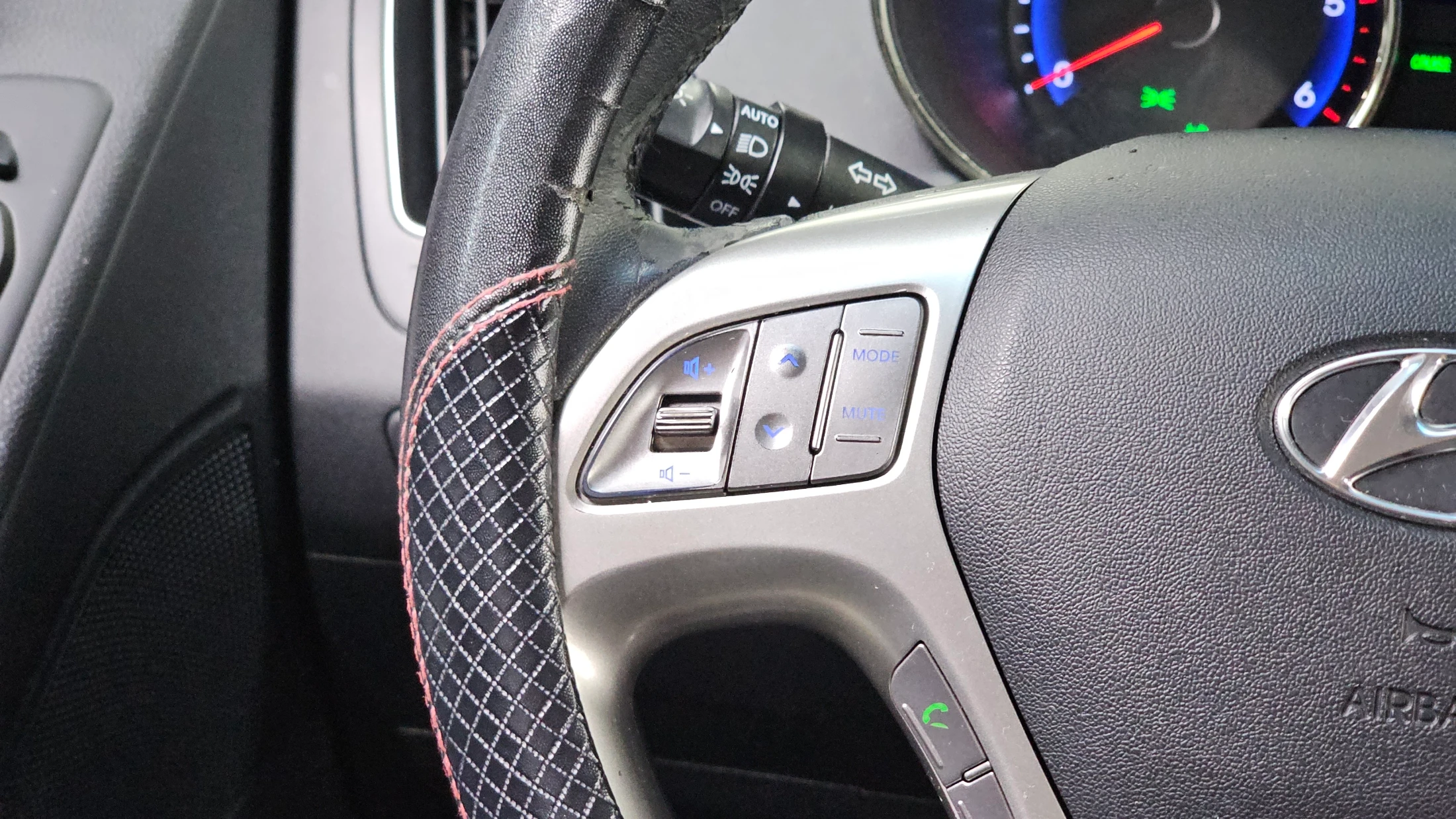 Hyundai Tucson ix, 2011 — фото 17