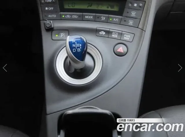 Toyota Prius, 2010 — фото 11
