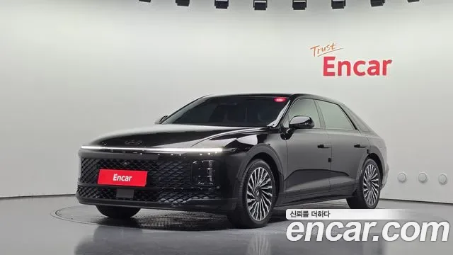 Hyundai Grandeur Hybrid (GN7)