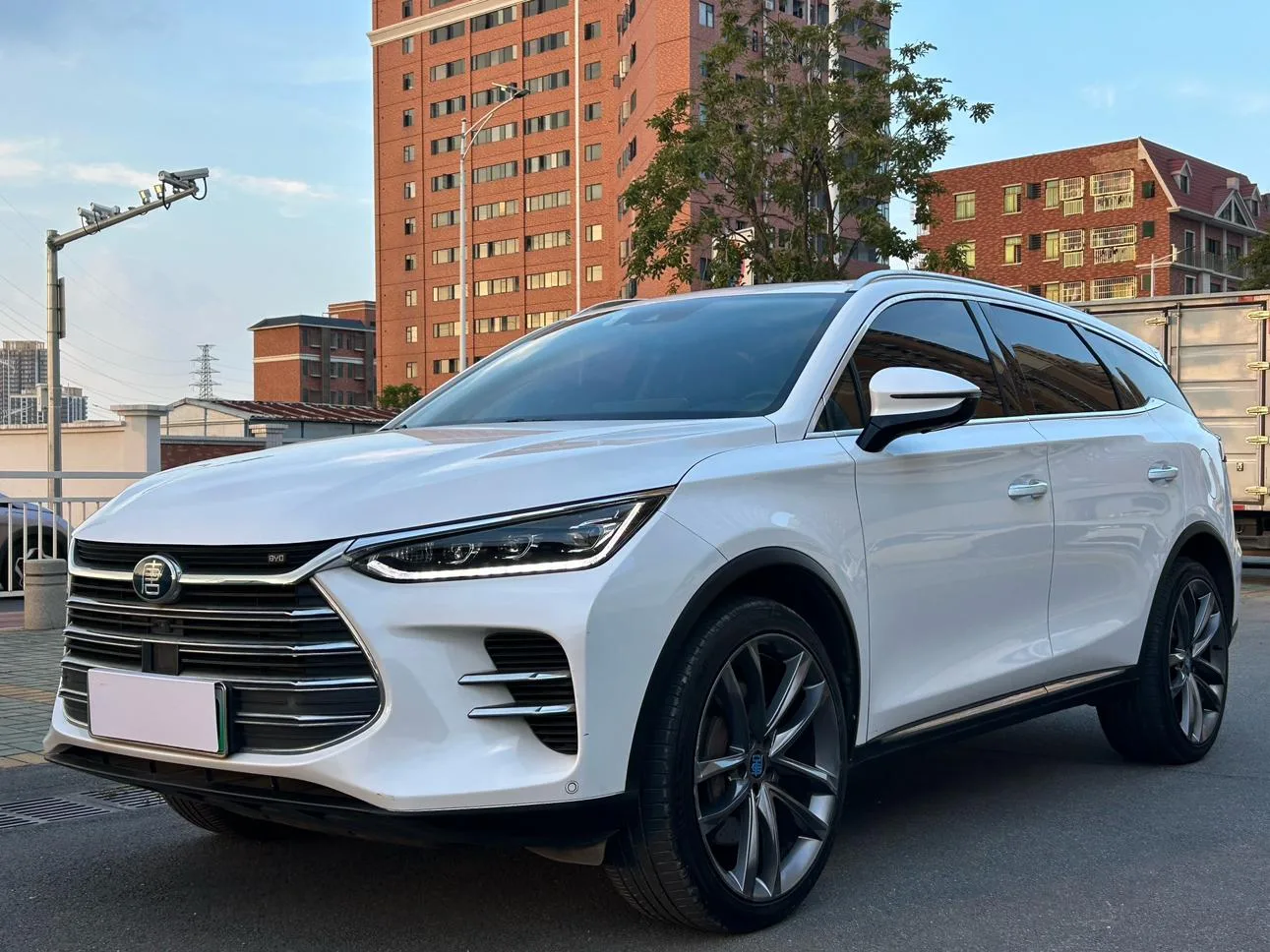 BYD Tang DM