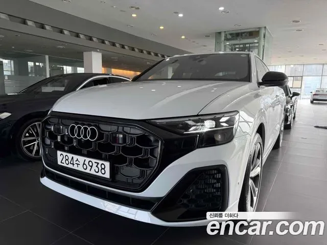 Audi Q8 4M