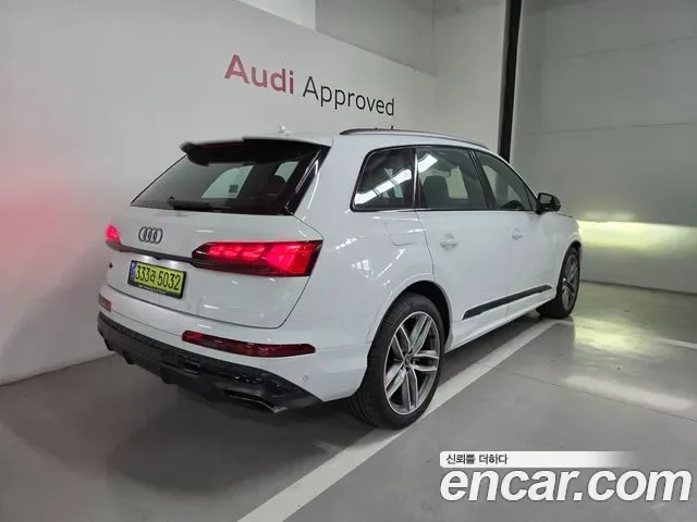 Audi Q7 4M, 2025 — фото 2