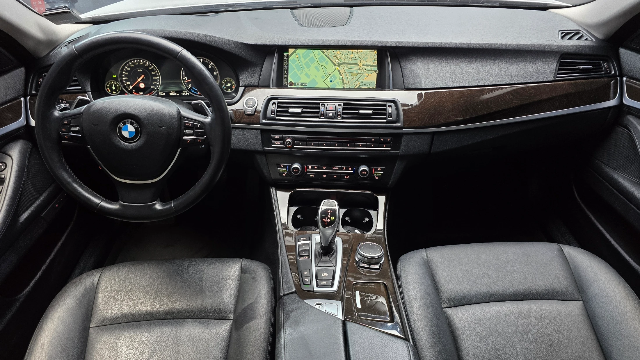 BMW 5-Series F10, 2015 — фото 7