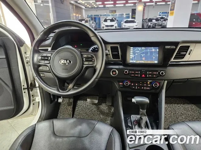 Kia Niro, 2016 — фото 20