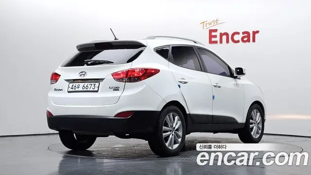 Hyundai Tucson ix, 2012 — фото 2
