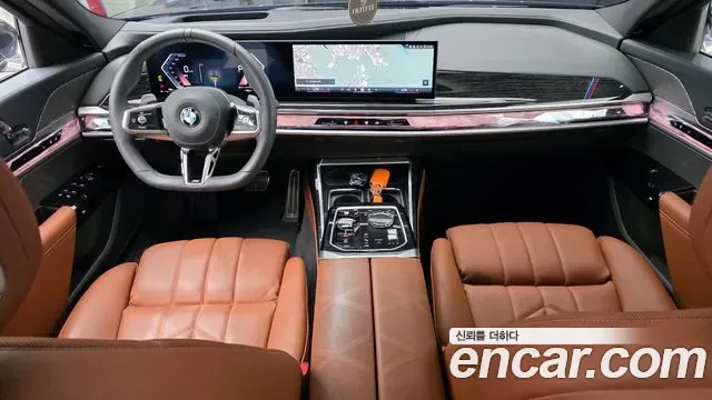 BMW 7-Series G70, 2025 — фото 4