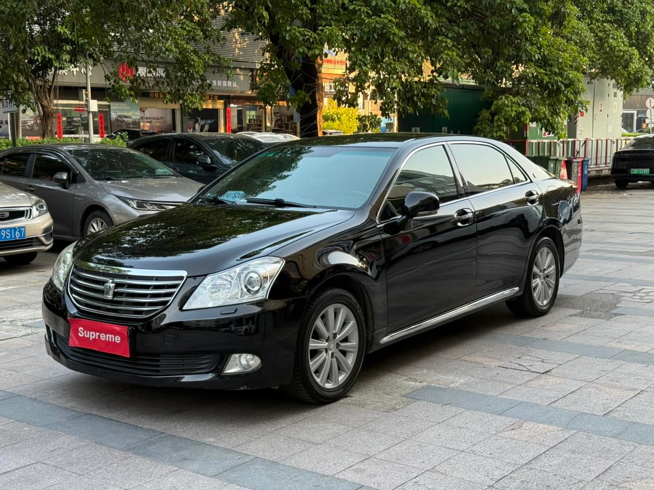 Toyota crown
