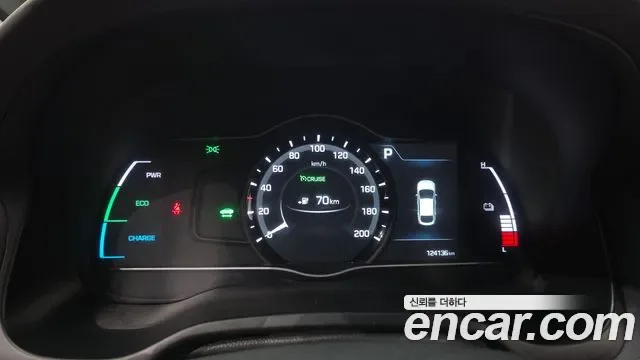 Hyundai Ioniq Ionic Electric, 2016 — фото 8