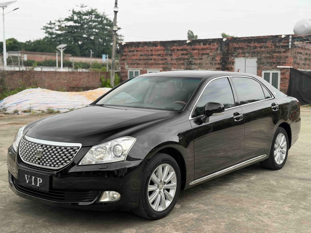 Toyota crown
