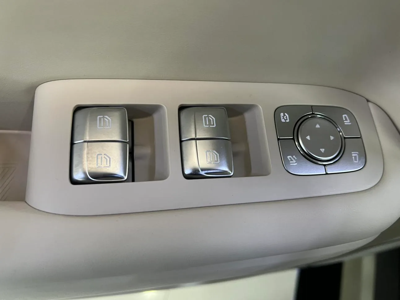 Li Auto Ideal L7, 2023 — фото 21