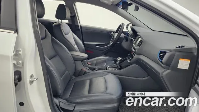 Hyundai Ioniq Ionic Hybrid, 2016 — фото 11