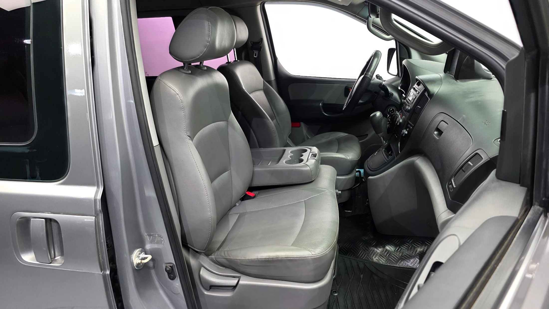 Hyundai Starex Grand Starex, 2012 — фото 11