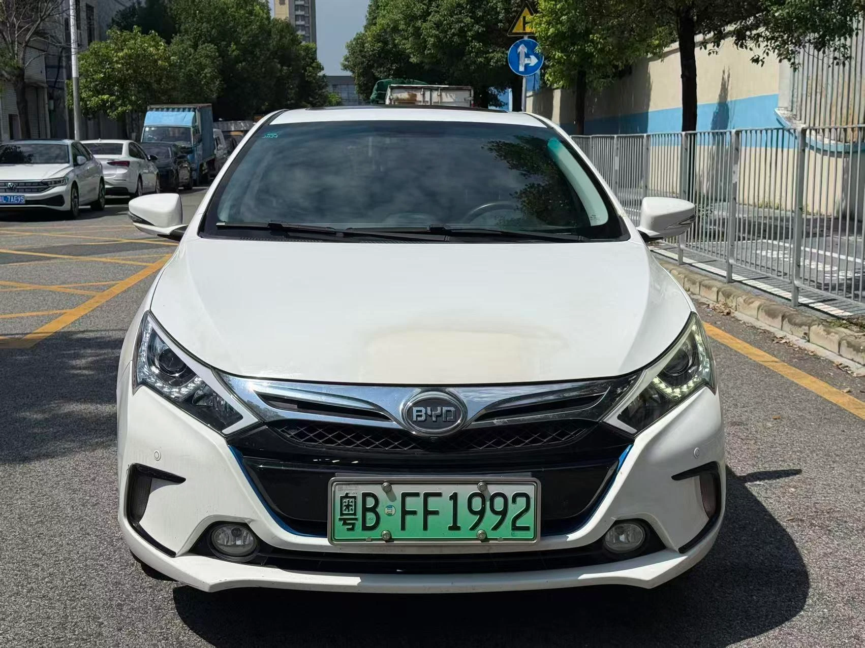 BYD Qin DM, 2015 — фото 2