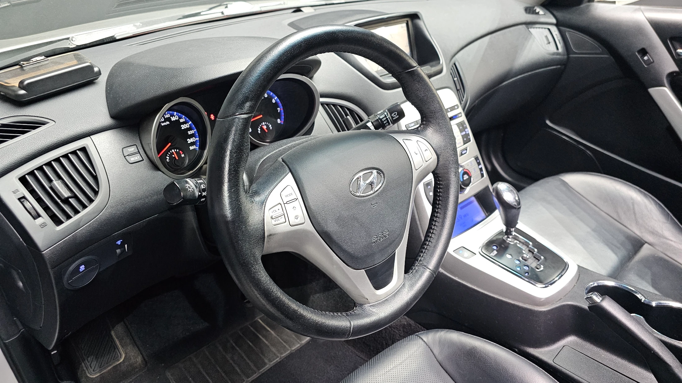 Hyundai Genesis Coupe, 2009 — фото 12