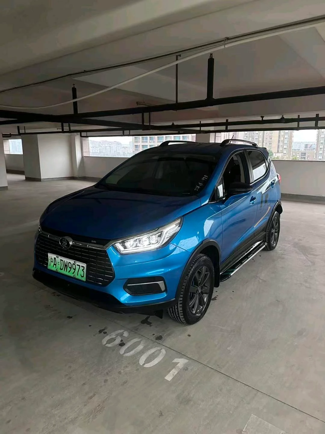 BYD e2