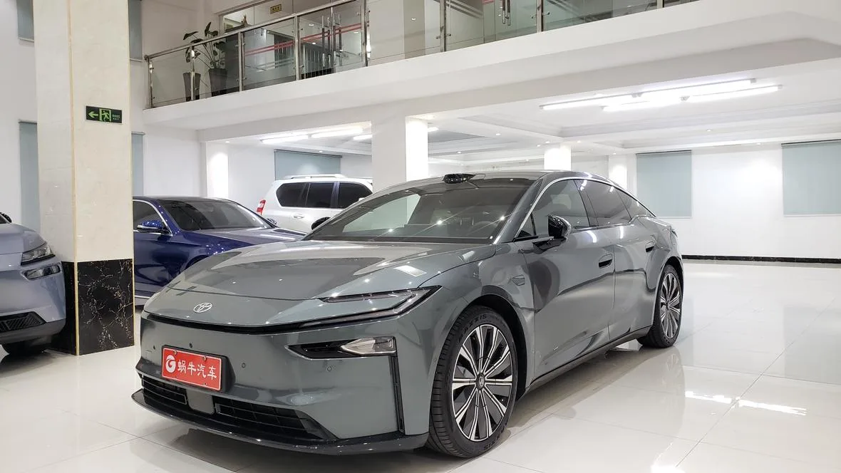 Toyota Platinum Intelligence 7