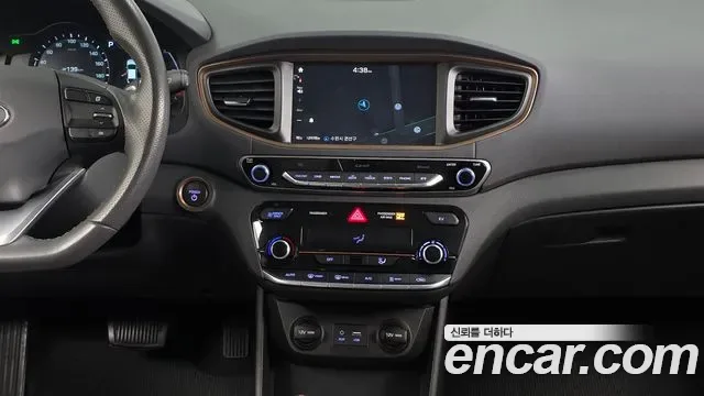 Hyundai Ioniq Ionic Electric, 2017 — фото 13