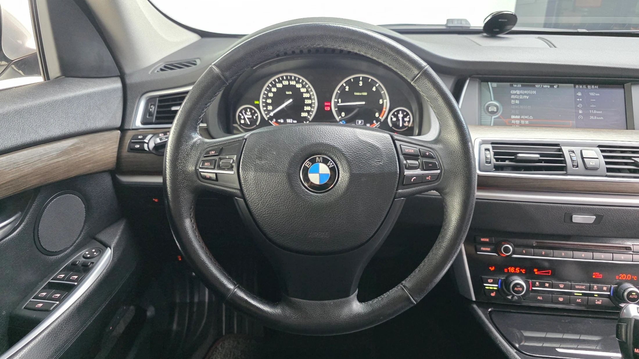 BMW Gran Turismo 5 Series GT (F07), 2012 — фото 13