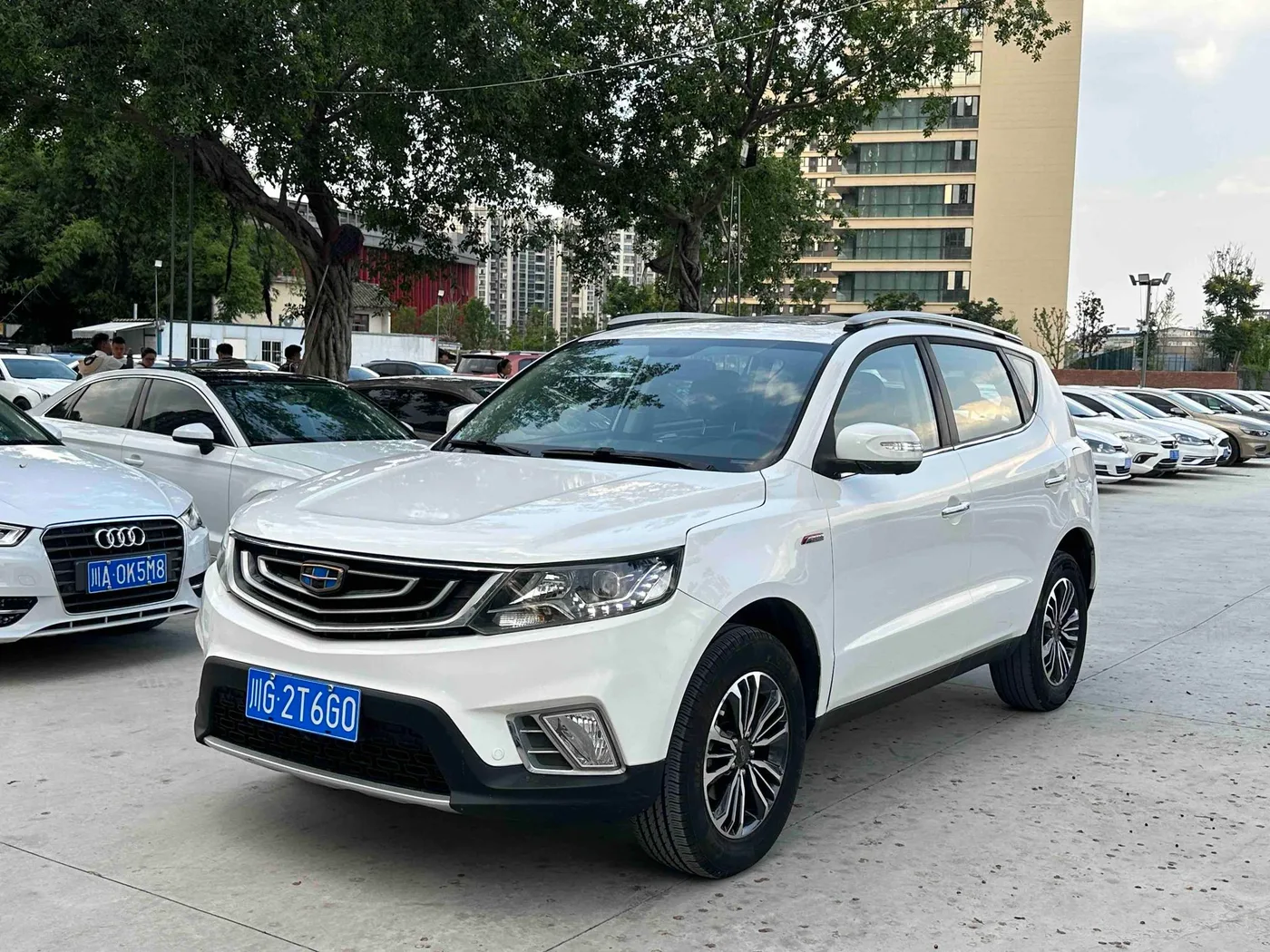 Geely Vision X6