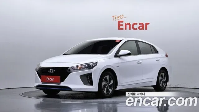 Hyundai Ioniq Ionic Hybrid
