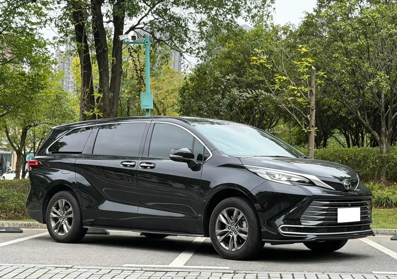 Toyota Senna, 2026 — фото 3