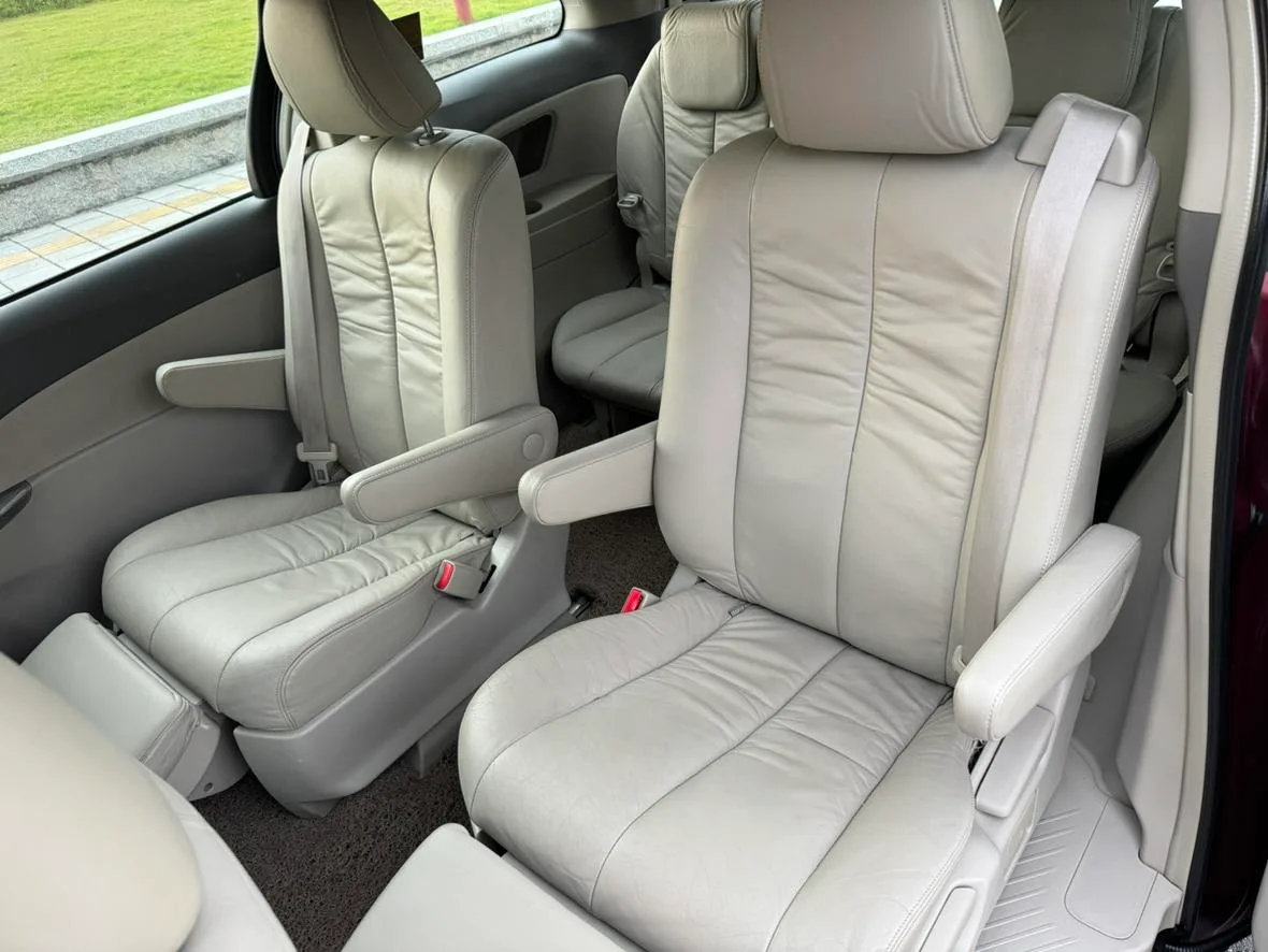 Toyota Previa, 2010 — фото 24
