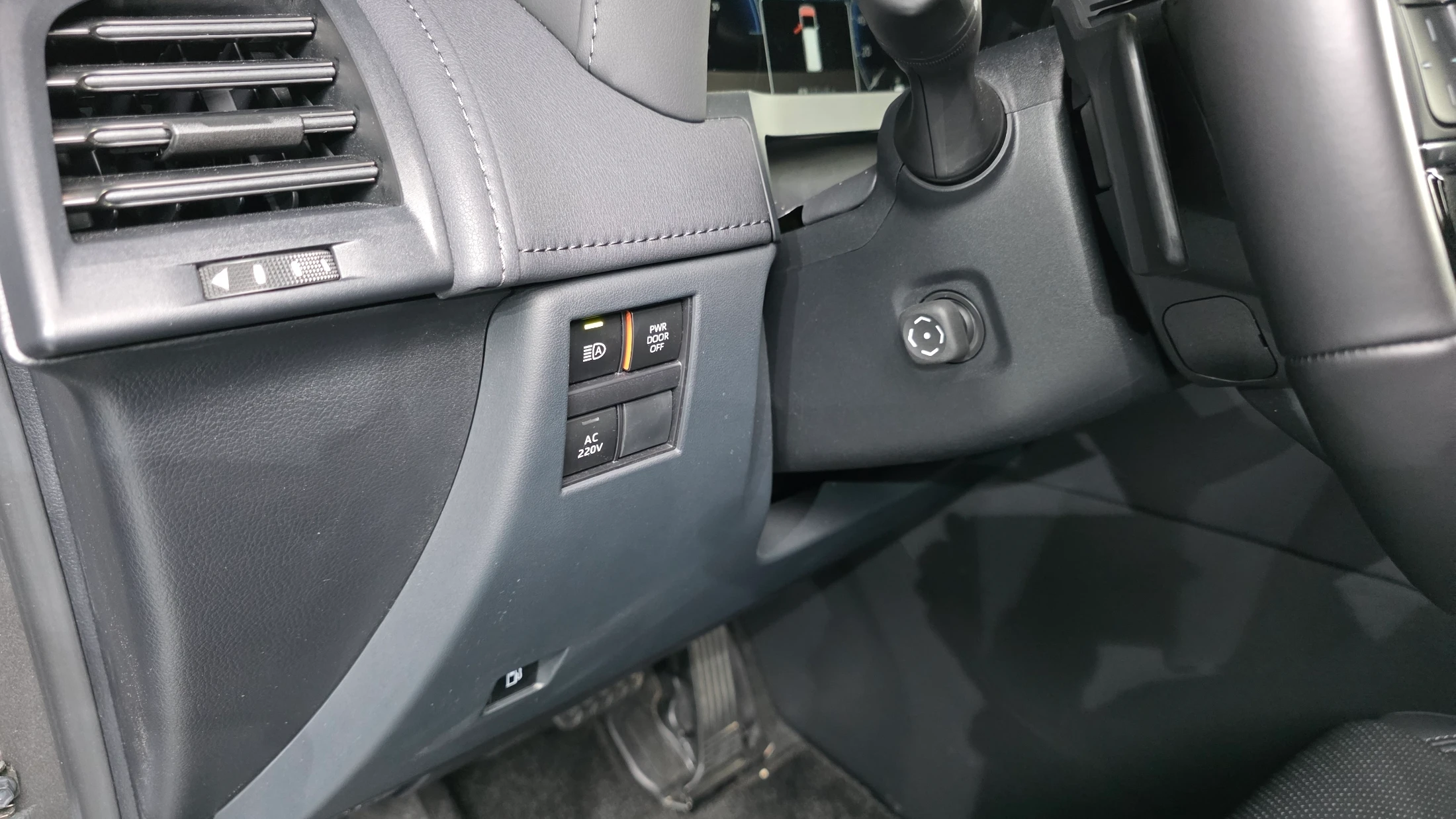 Toyota Alphard Alpad, 2025 — фото 18