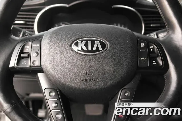Kia K5 Hybrid, 2012 — фото 17