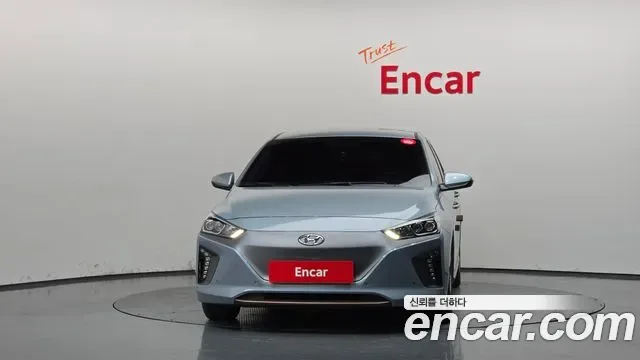 Hyundai Ioniq Ionic Electric, 2018 — фото 2