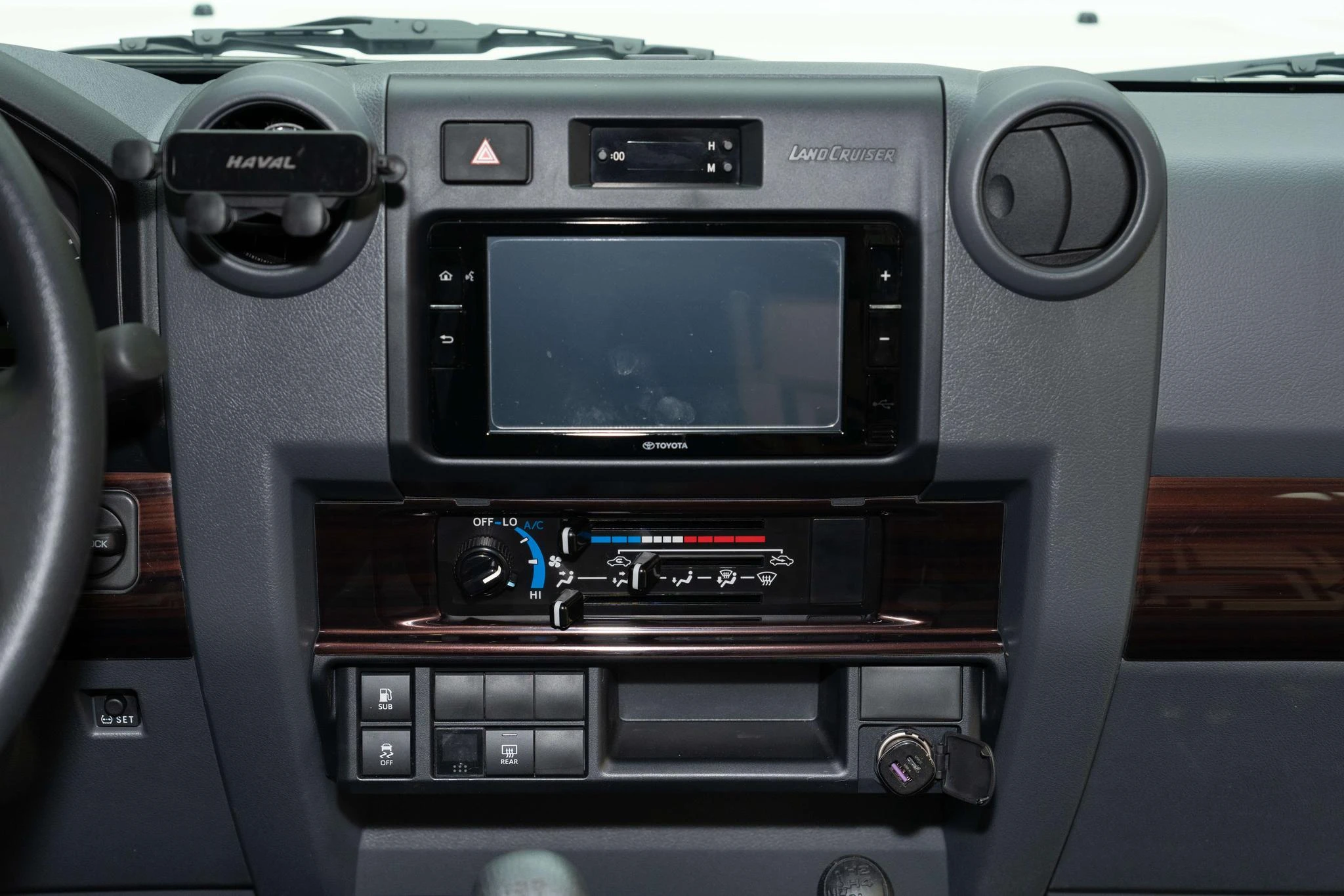 Toyota Land Cruiser 70 Series, 2025 — фото 13
