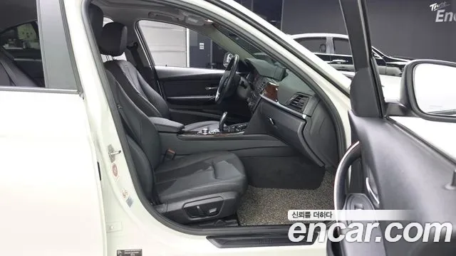 BMW 3-Series F30, 2013 — фото 11