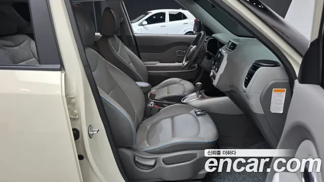 Kia Soul EV, 2017 — фото 26