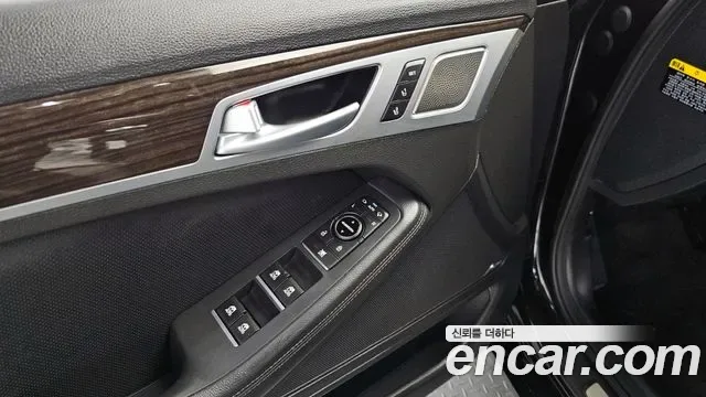 Genesis G80, 2017 — фото 19