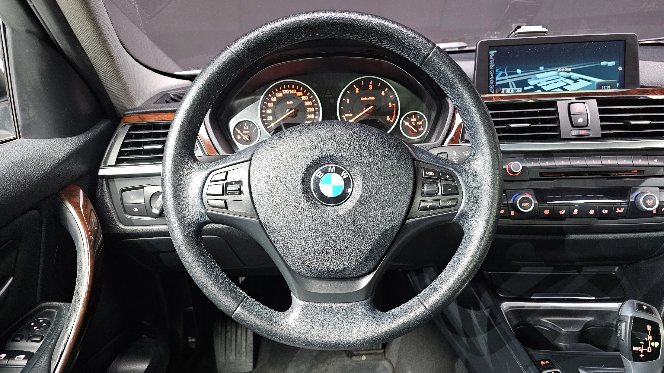 BMW 3-Series F30, 2013 — фото 15