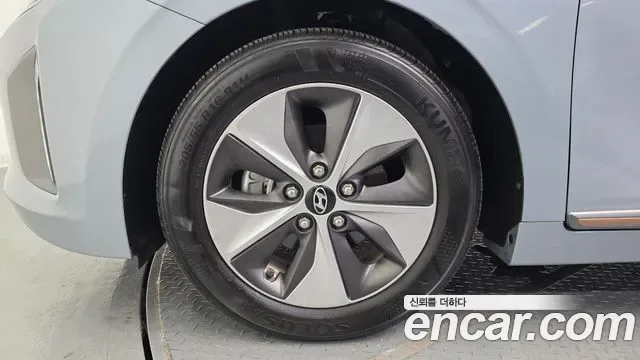Hyundai Ioniq Ionic Electric, 2016 — фото 5